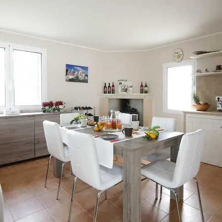 Holiday home Trulli Le Calle