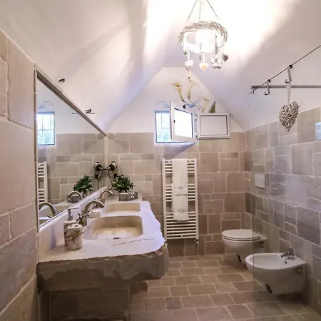 Trulli Le Calle 세글리에 메사피카